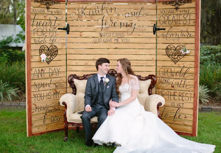 Capturing Memories Tips for Using Selfie Stations at Weddings